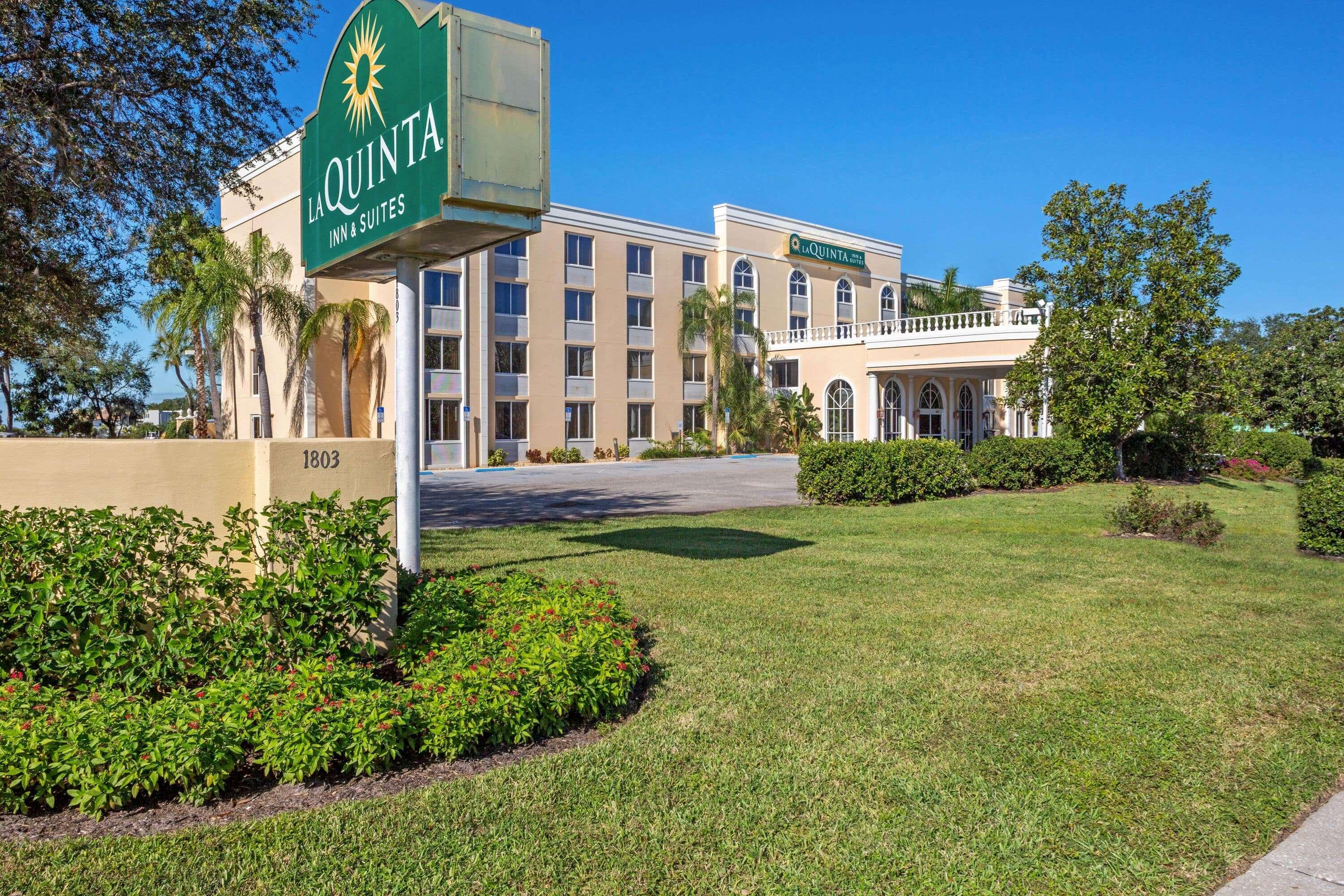 Готель La Quinta By Wyndham Sarasota Downtown Екстер'єр фото